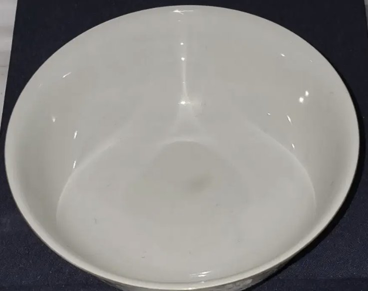 Chinese Porcelain Bowl with Apocryphal Kangxi Mark - view 2