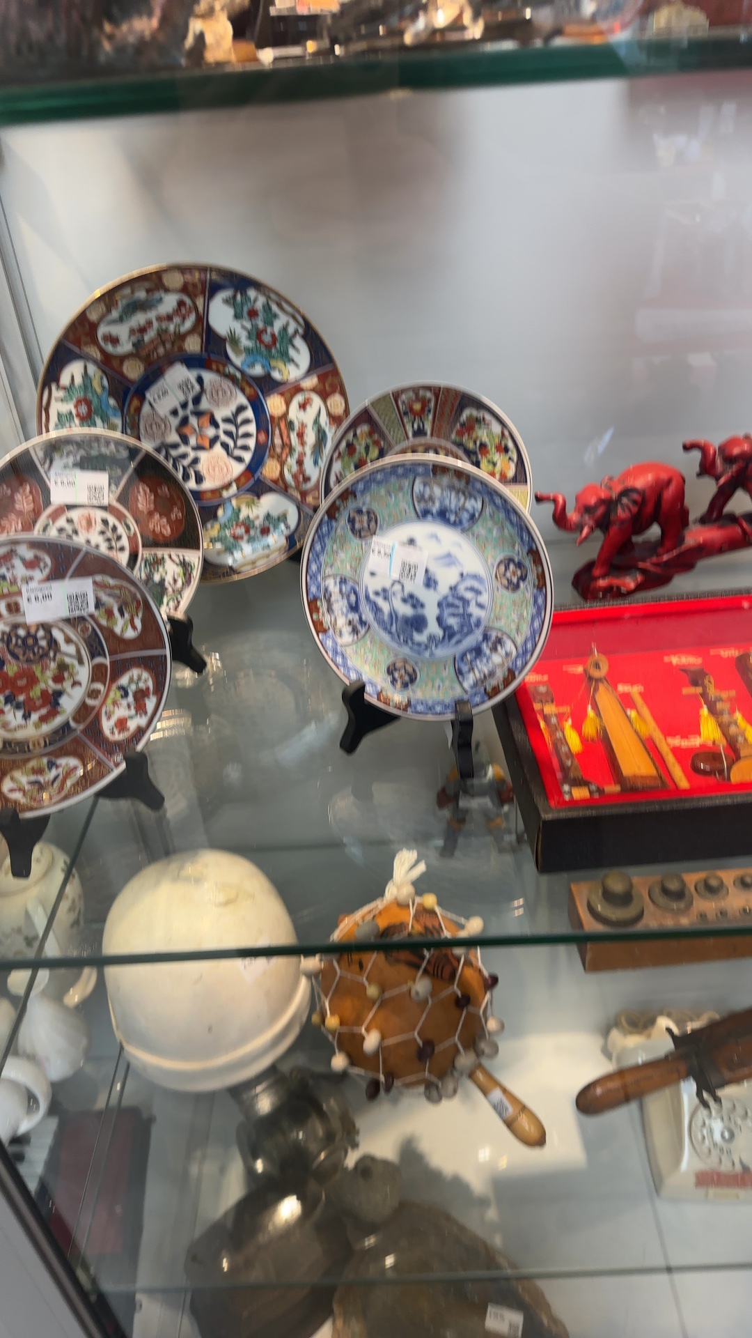 Japanese Imari-style Porcelain Plate with Landscape Motif - asian collectible