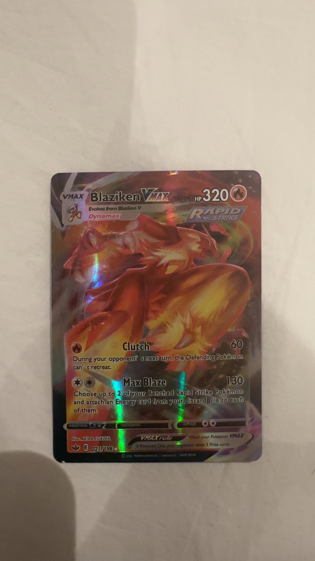 Blaziken VMAX (Holo Rare) [021/198] - view 3