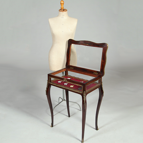 Louis XV Style Brass-Mounted Vitrine Table / Display Cabinet - view 1