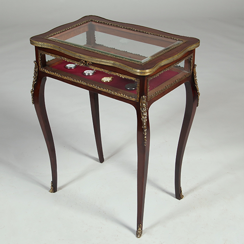 Louis XV Style Brass-Mounted Vitrine Table / Display Cabinet - view 2