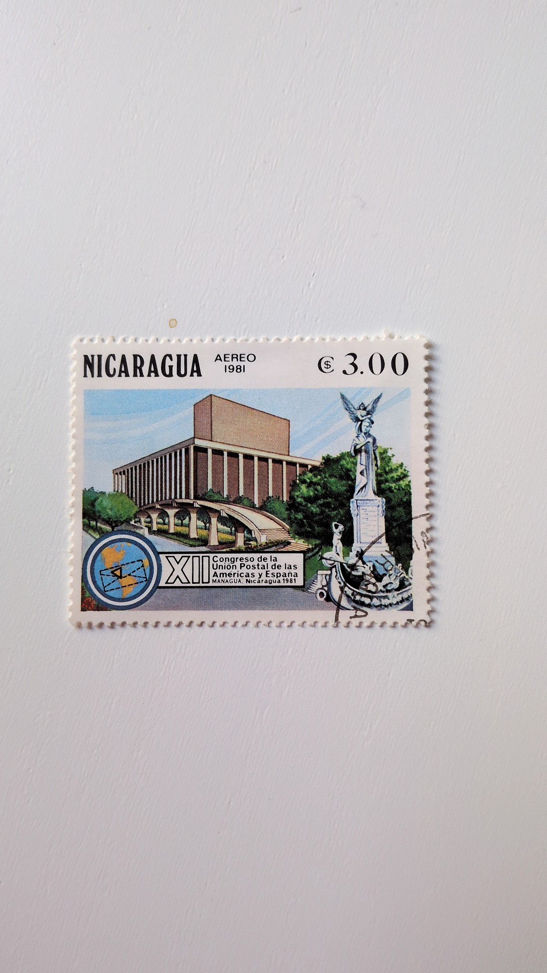 Nicaragua Aereo 1981 Postal Union Congress Commemorative Stamp - view 2