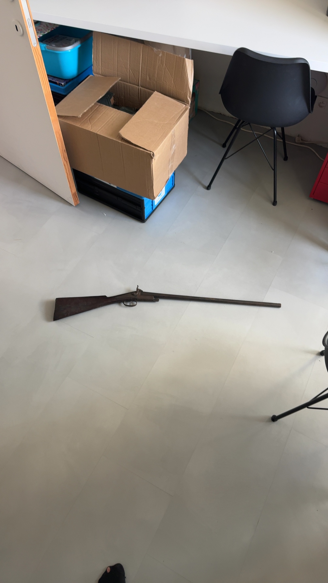 Side-by-Side Double-Barrel Shotgun - militaria collectible