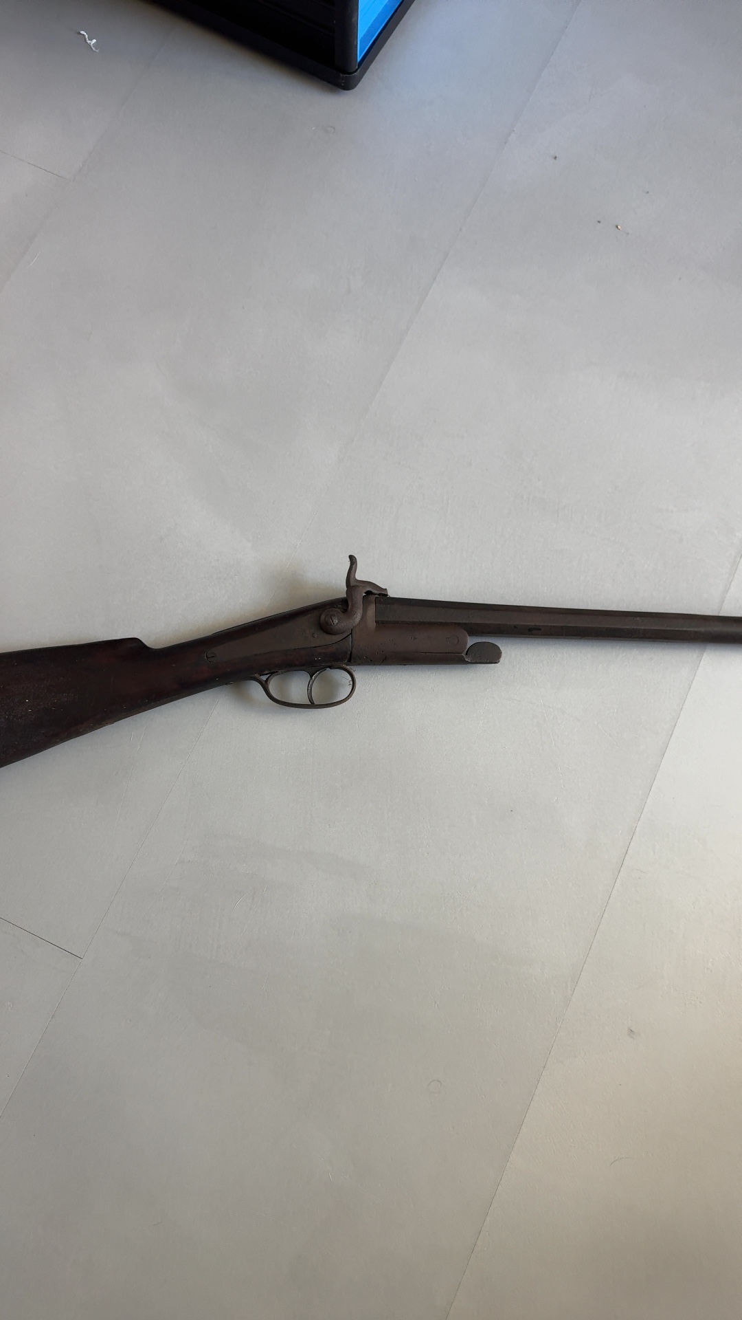 Side-by-Side Double-Barrel Shotgun - view 2