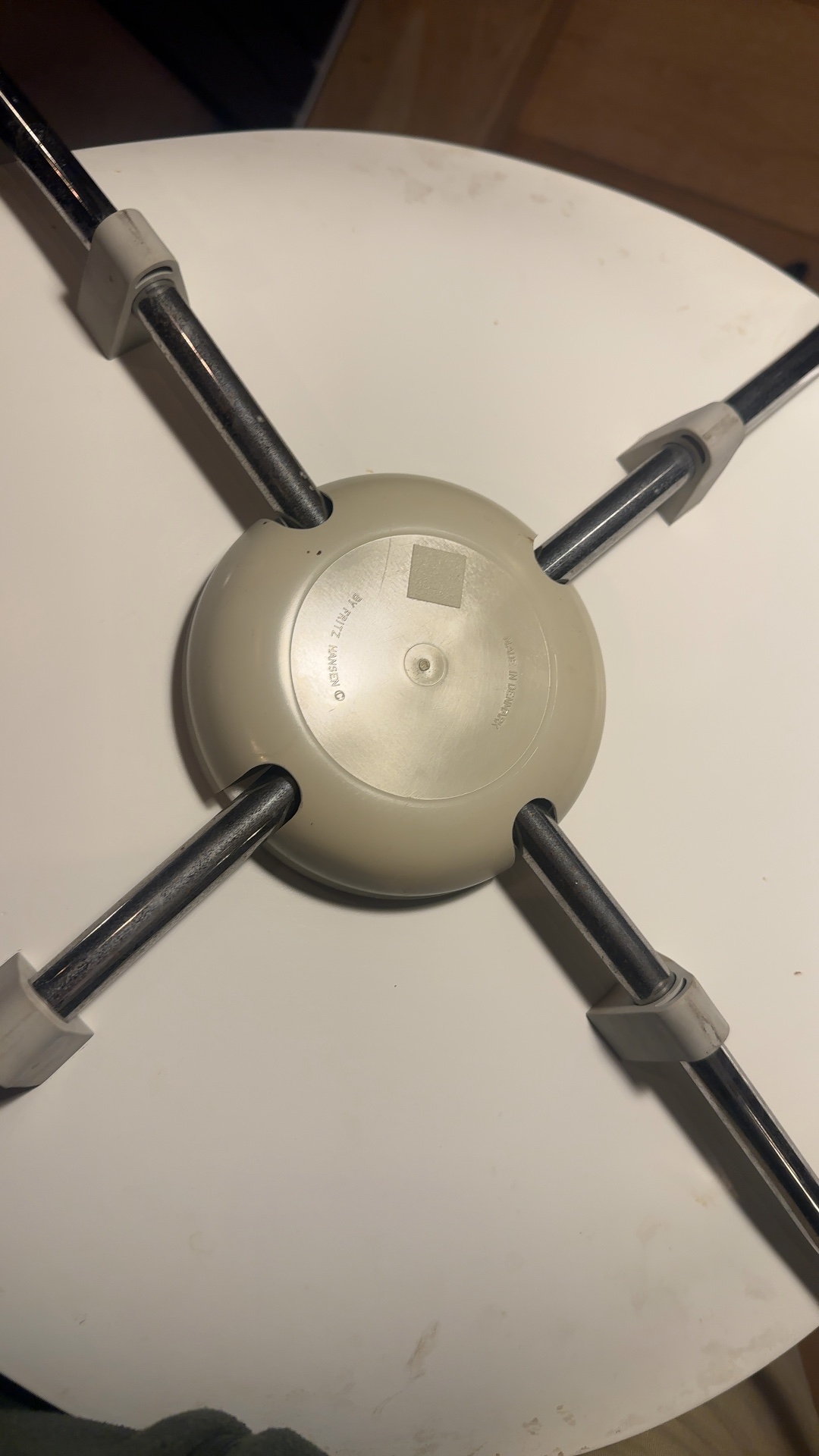 Arne Jacobsen Series 7 Chair (Fritz Hansen) - view 2