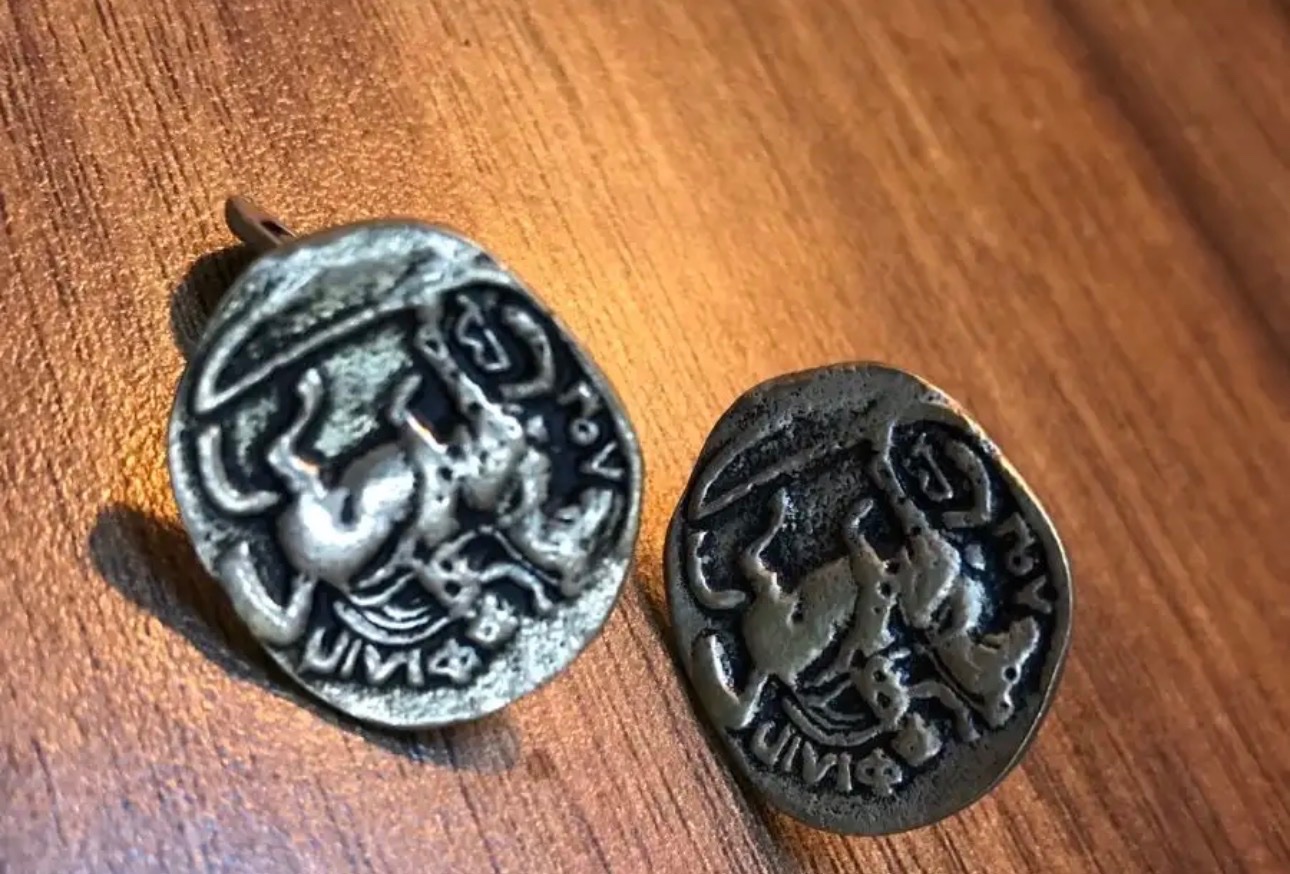 Philip II of Macedon Tetradrachm-Style Cufflinks - view 3