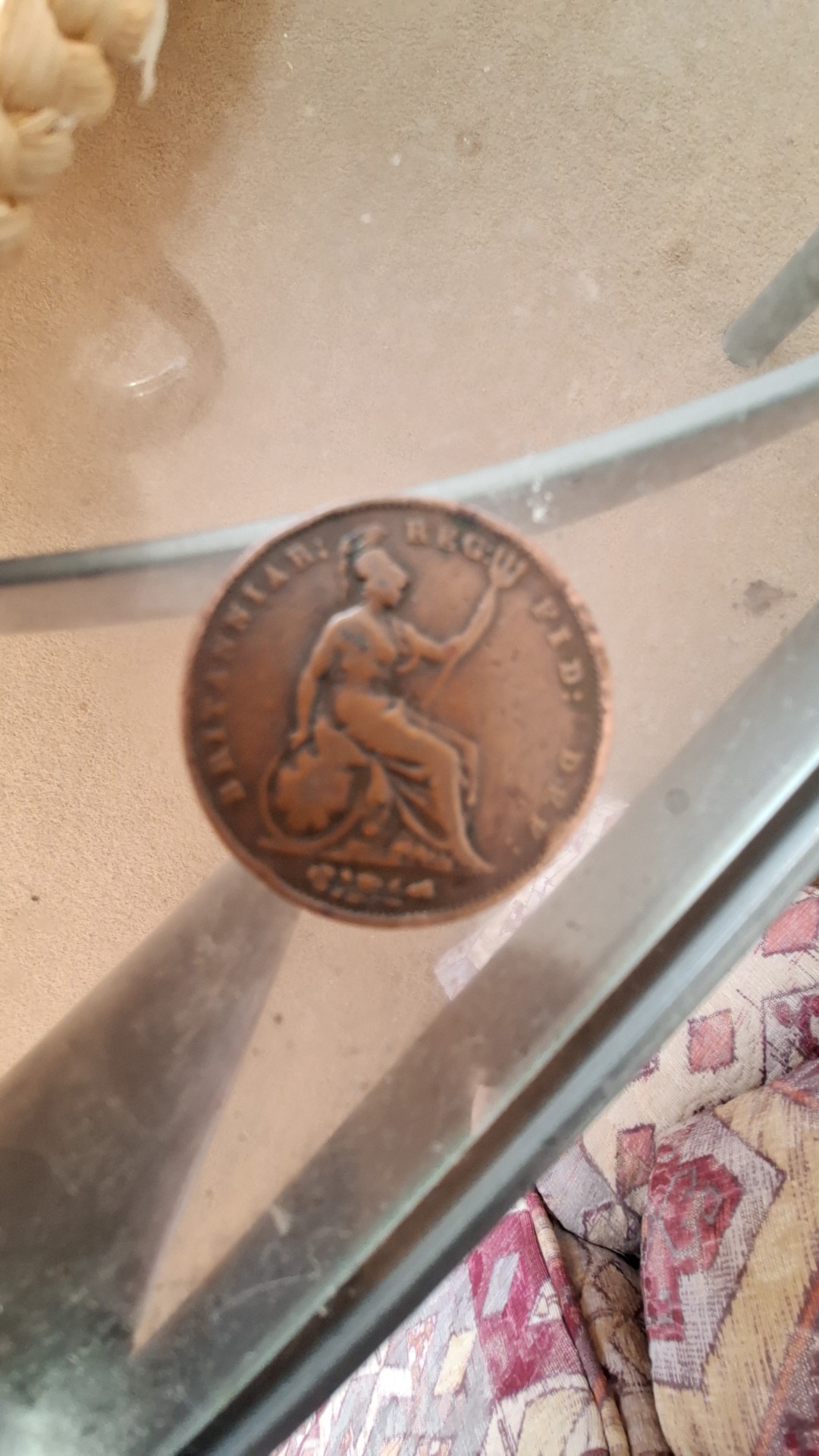 1884 Great Britain Queen Victoria 'Bun Head' Farthing - view 2