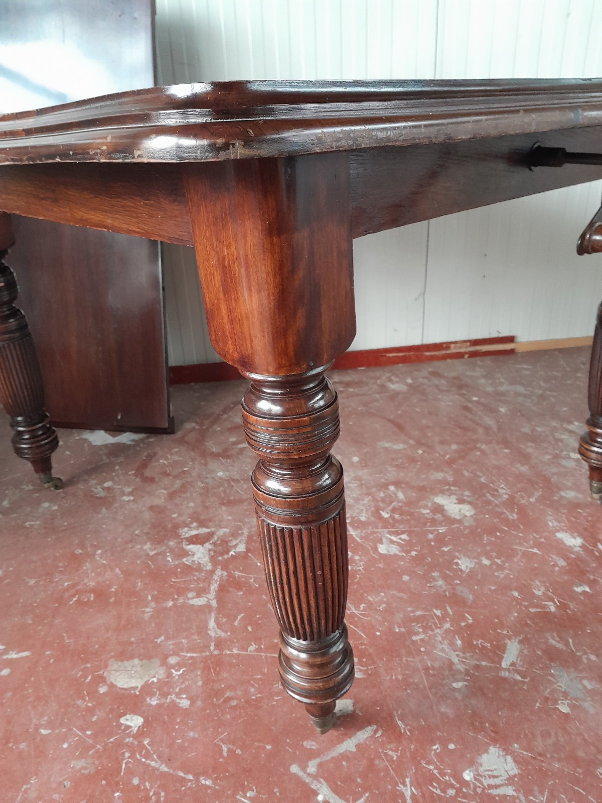 Victorian Era Extending Dining Table - interior collectible