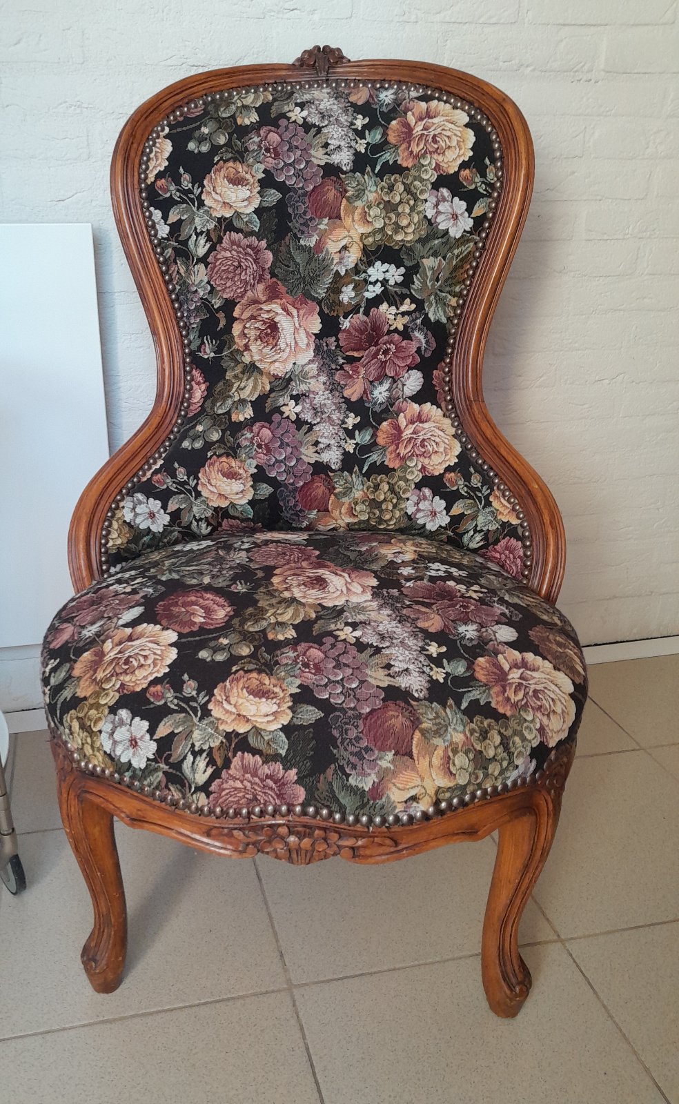Louis XV Style Reproduction Accent Chair