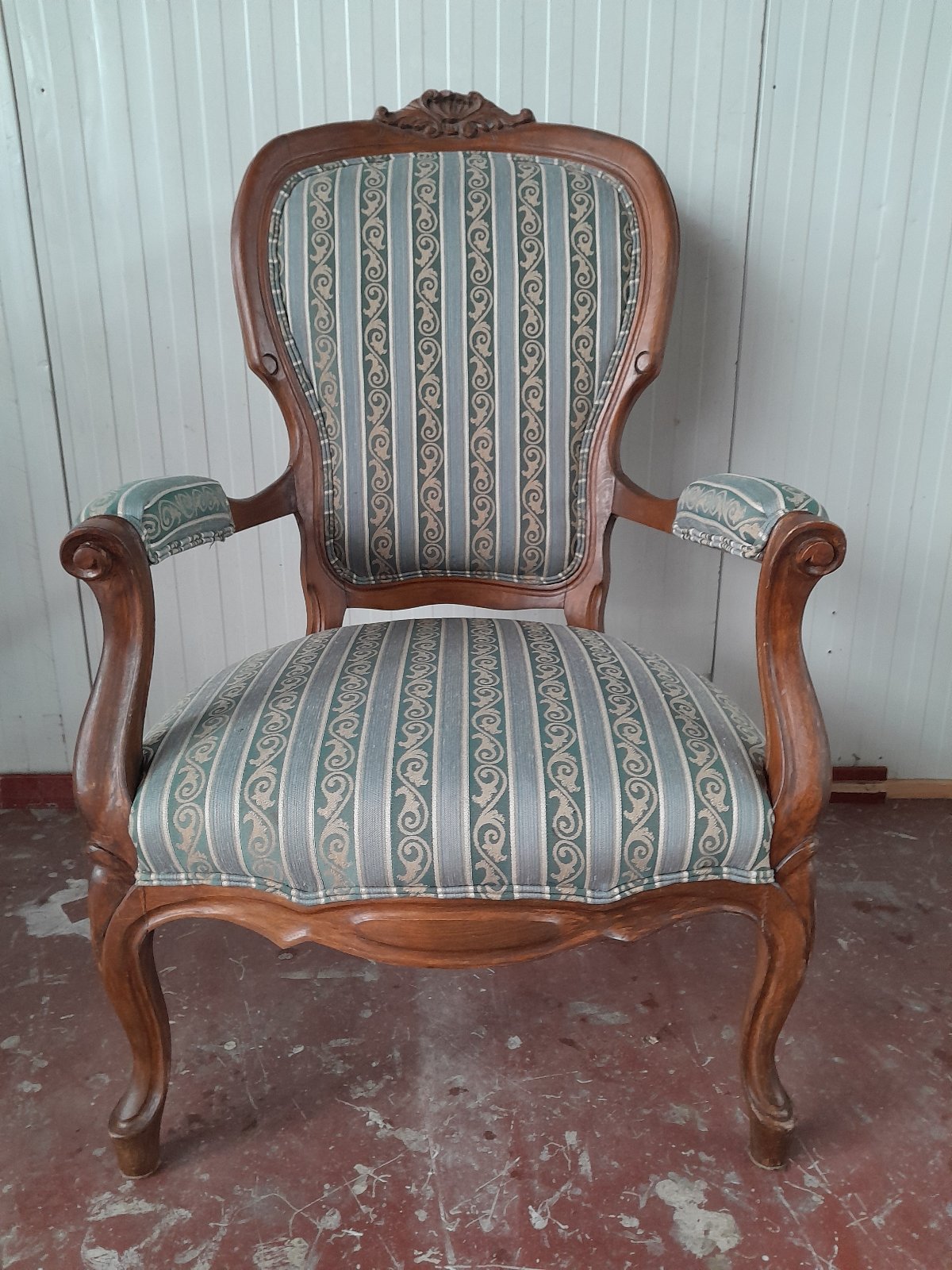 Louis XV Style Fauteuil à la Reine
