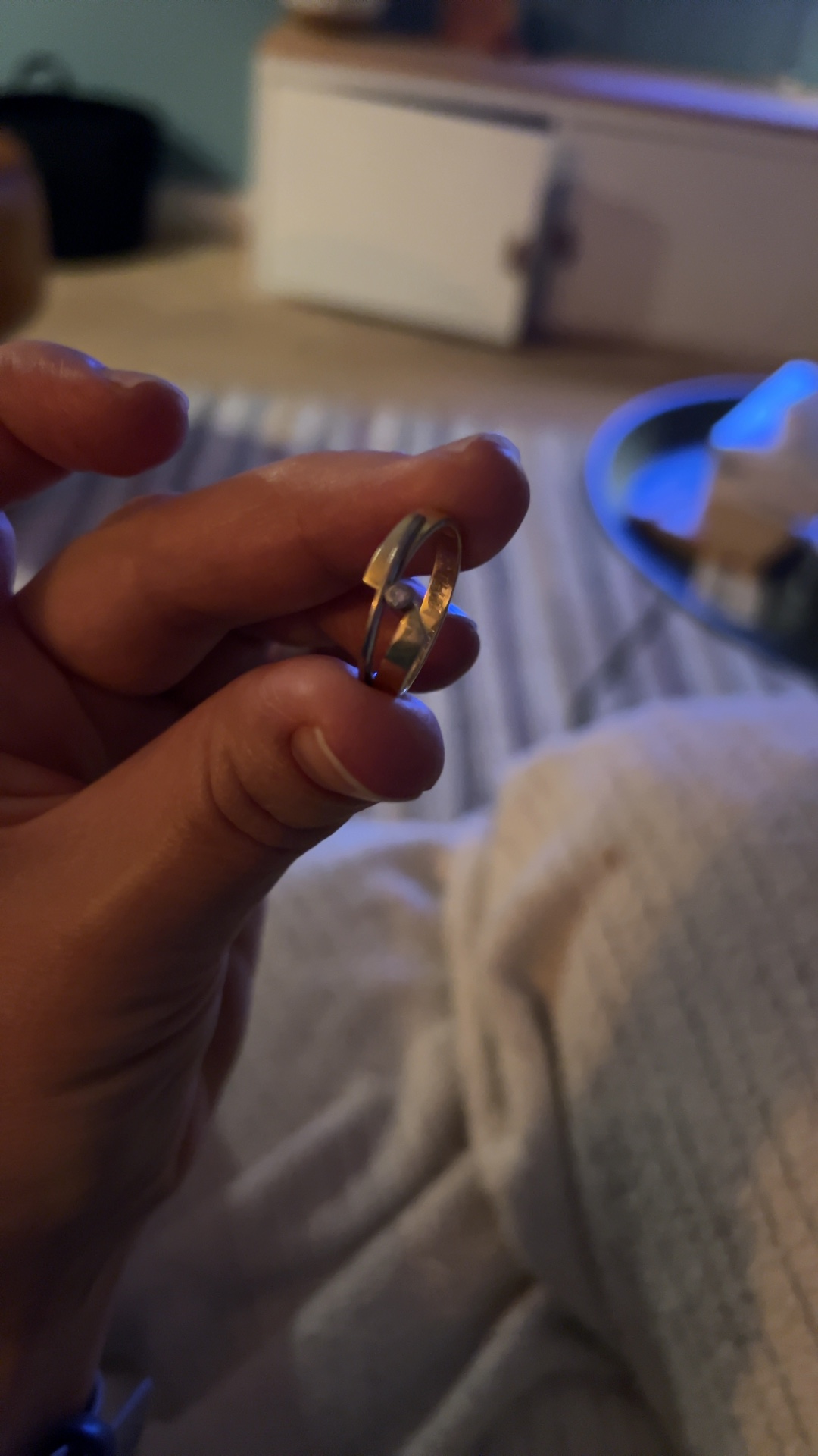 Contemporary Gold-Tone Band with Illusion Set Round Stone - view 2