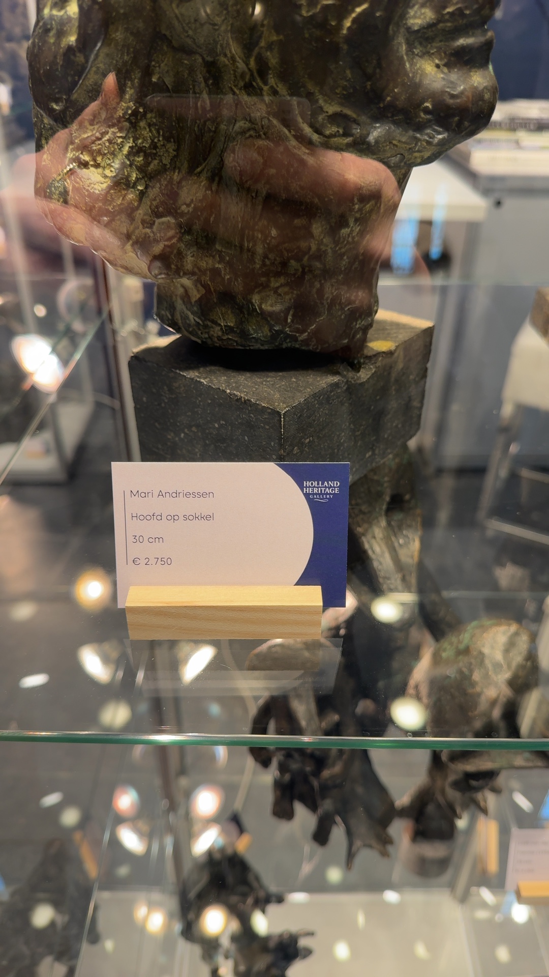 Mari Andriessen, 'Hoofd op sokkel' (Head on Plinth), Bronze Sculpture - view 3