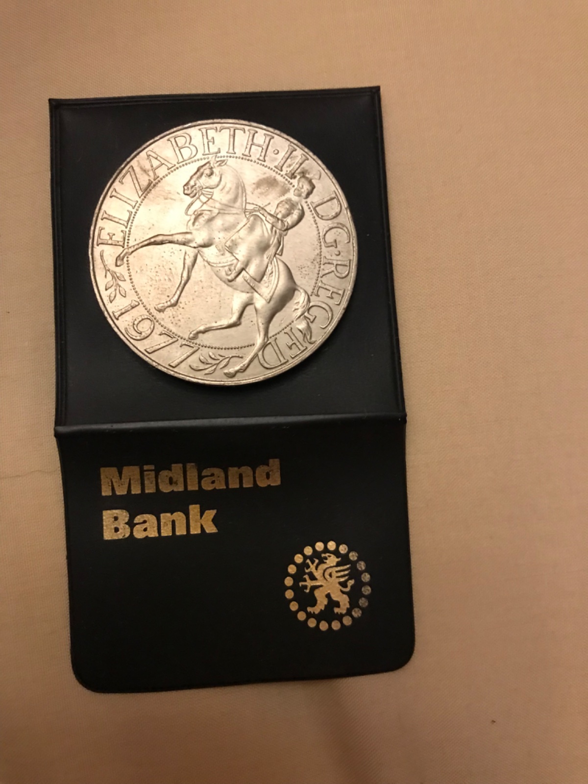 Vintage Longines Tank-Style Wristwatch - view 2