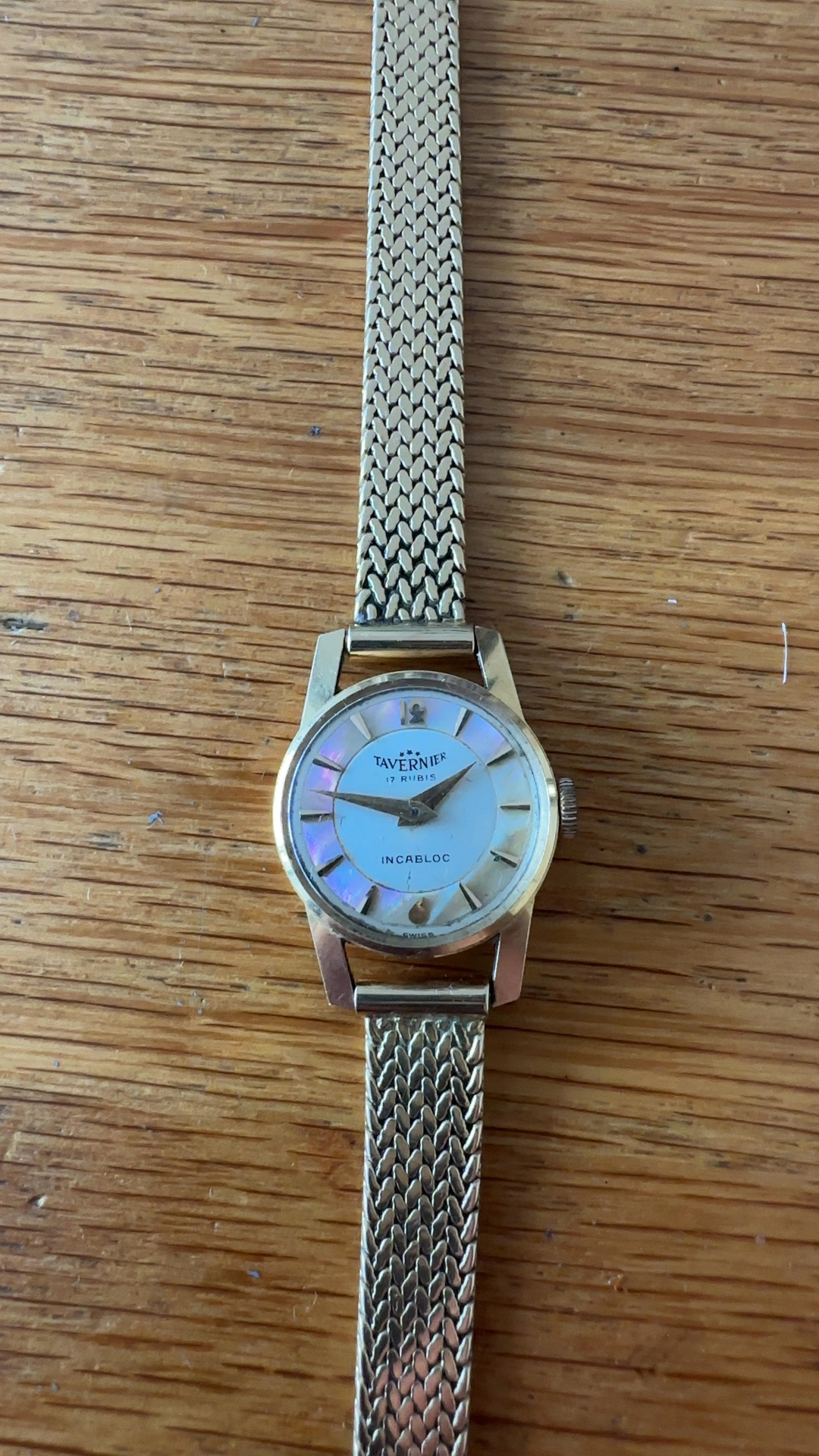 Tavernier 18K Gold Ladies Manual-Wind Wristwatch - view 2