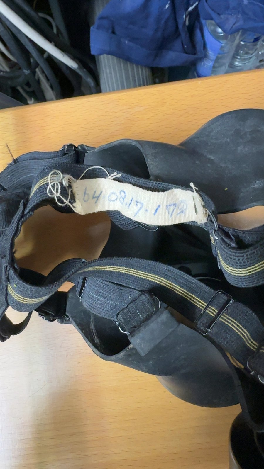 Finnish M/61 Gas Mask (Early Series) - view 3