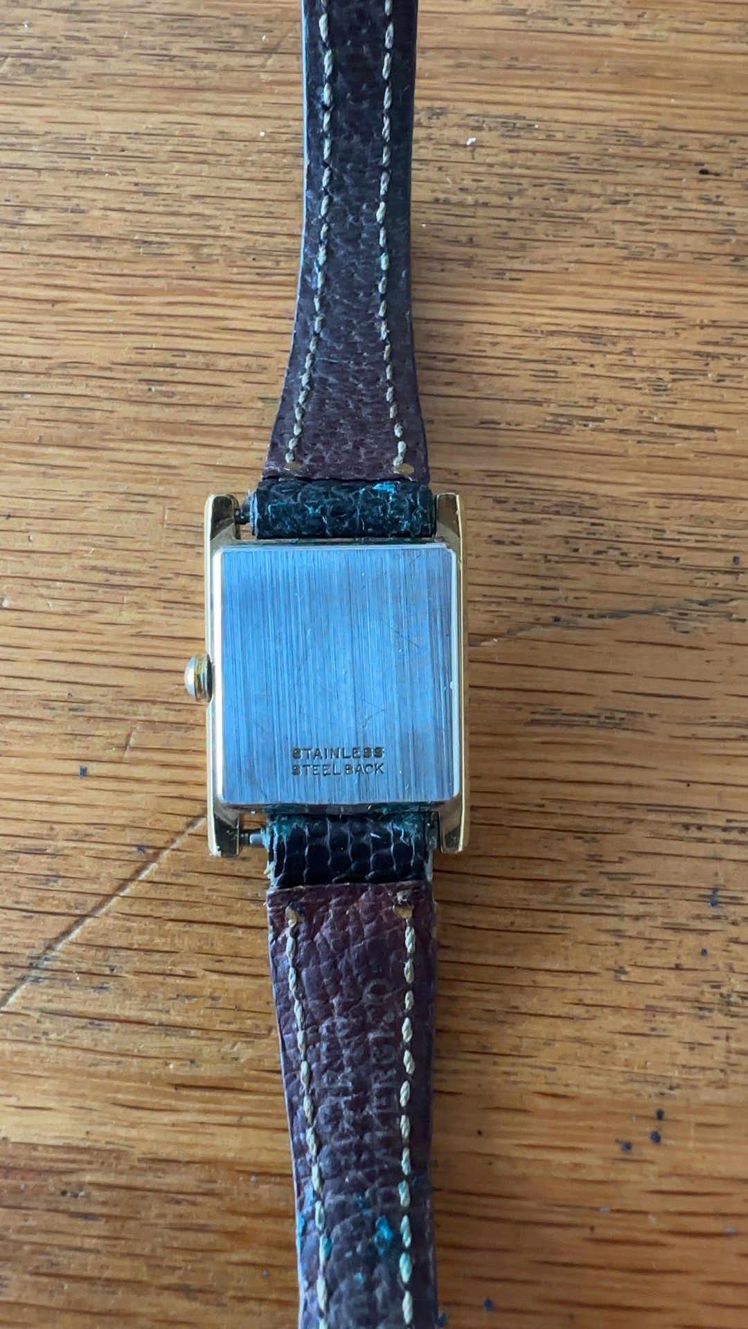 Julien Le Roy Quartz Tank Watch c.1980s - view 3