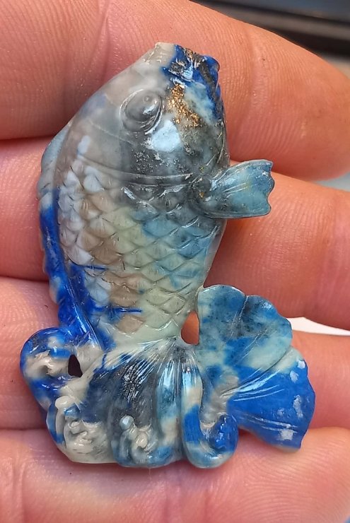 Chinese Export 'Carp' Hardstone Snuff Bottle - asian collectible