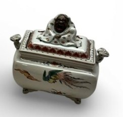 Japanese Meiji Period Porcelain Koro (Incense Burner) with Daruma Finial