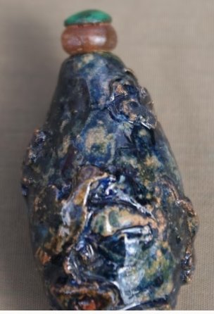 Chinese High-Relief Pine Ceramic Snuff Bottle - view 3