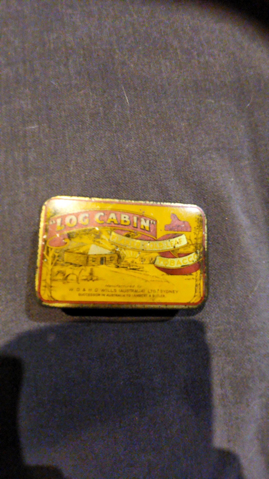 "Log Cabin" Flaked Gold Leaf Tobacco Tin - view 2