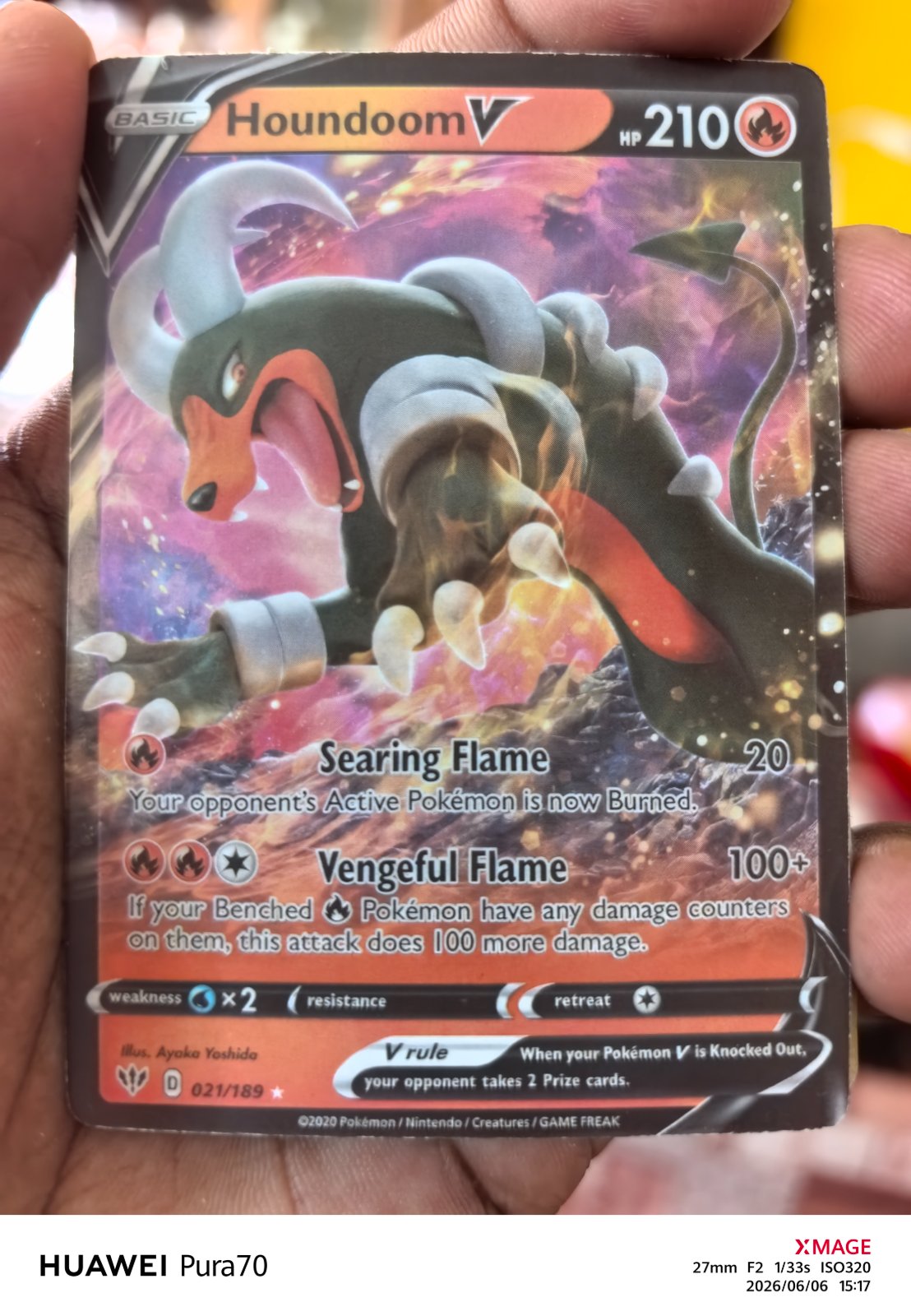 Houndoom V - Darkness Ablaze (Ultra Rare) [021/189] - view 2