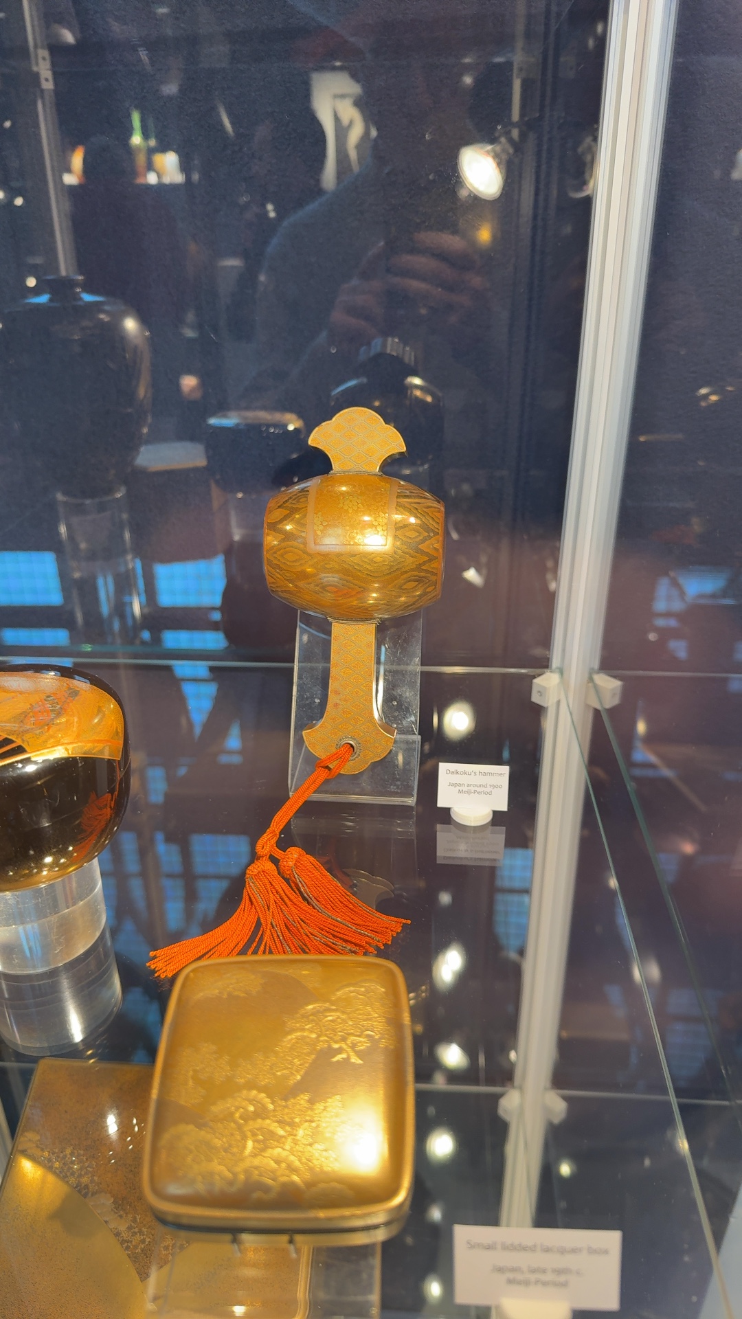 Japanese Lacquer 'Magic Wealth Mallet' (Uchide-no-kozuchi) - view 1