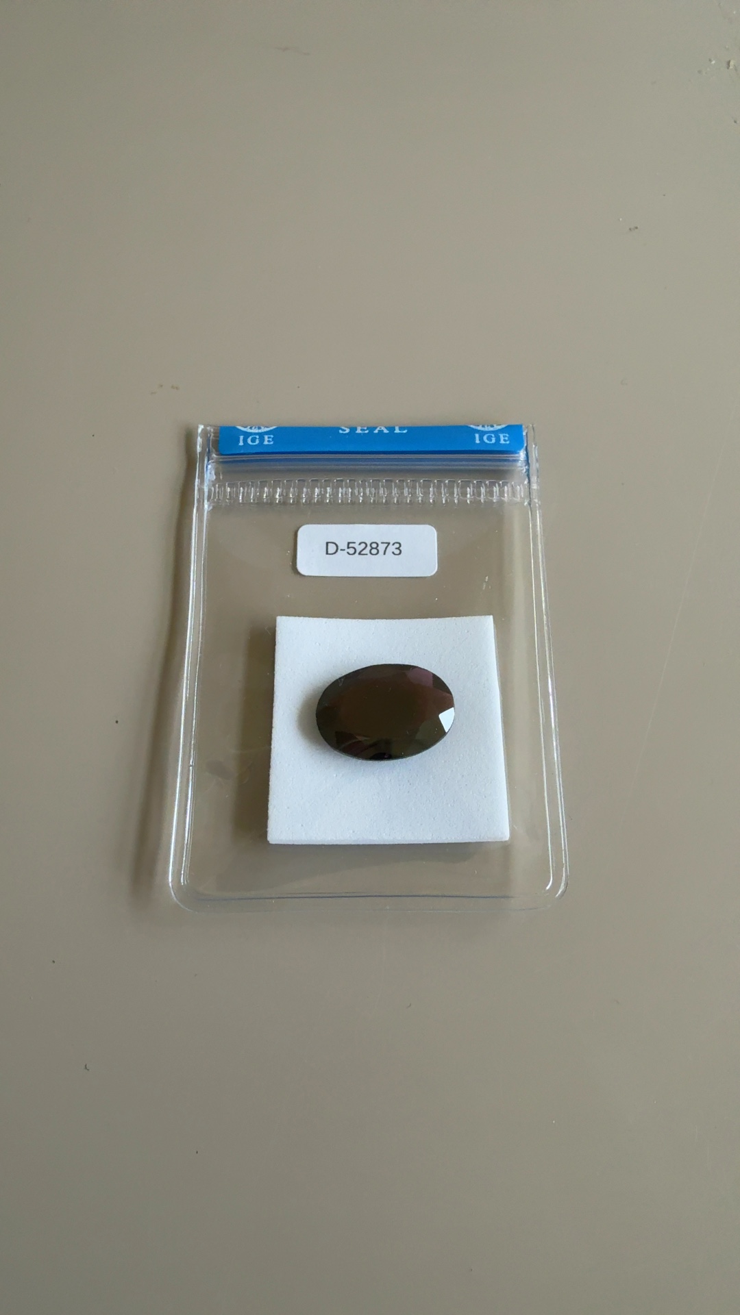 Natural Almandine Garnet - 12.04ct Oval (IGE Certified) - view 1