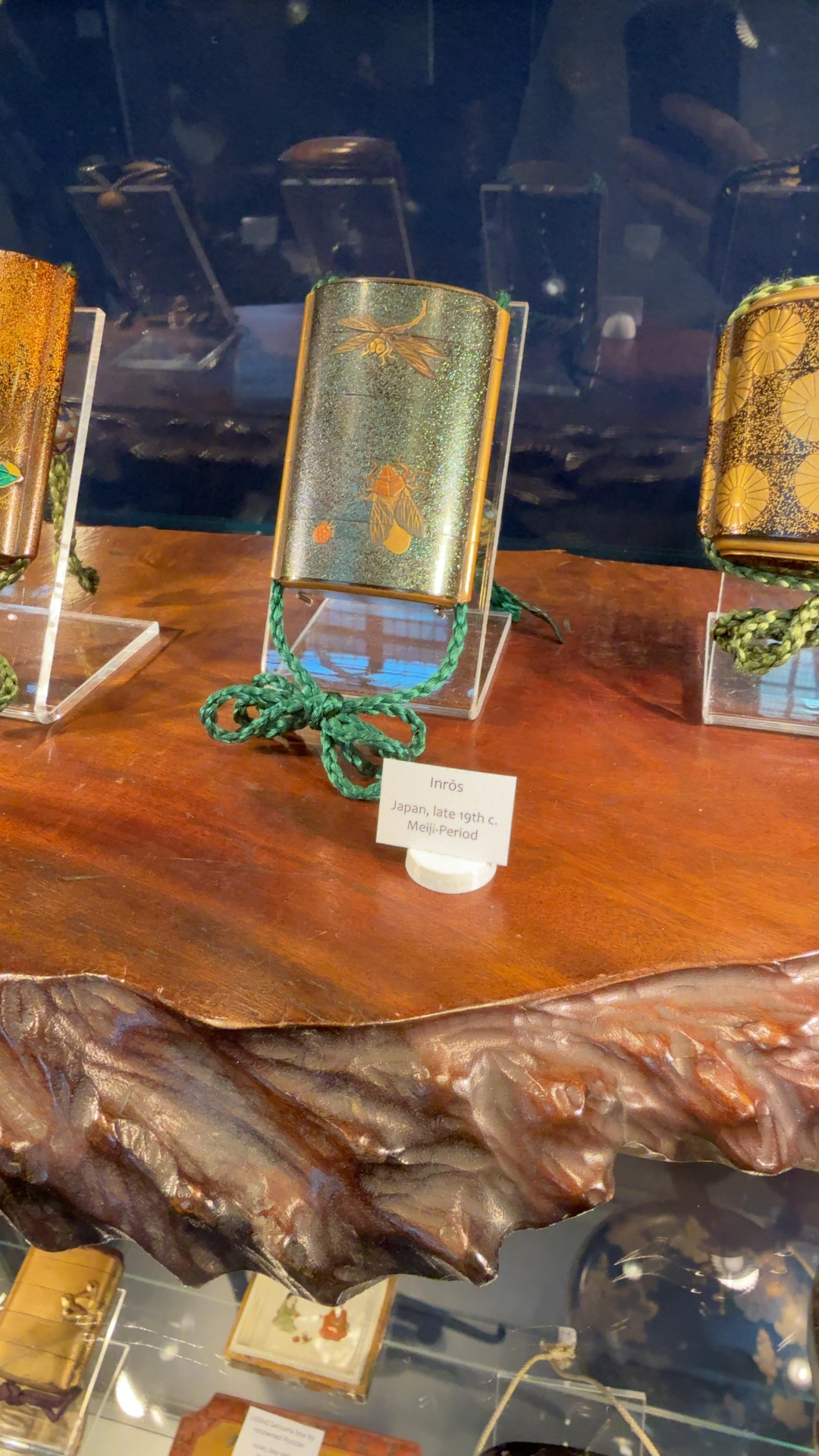 Japanese Lacquer Inrō with Dragonfly and Insect Motif - view 2