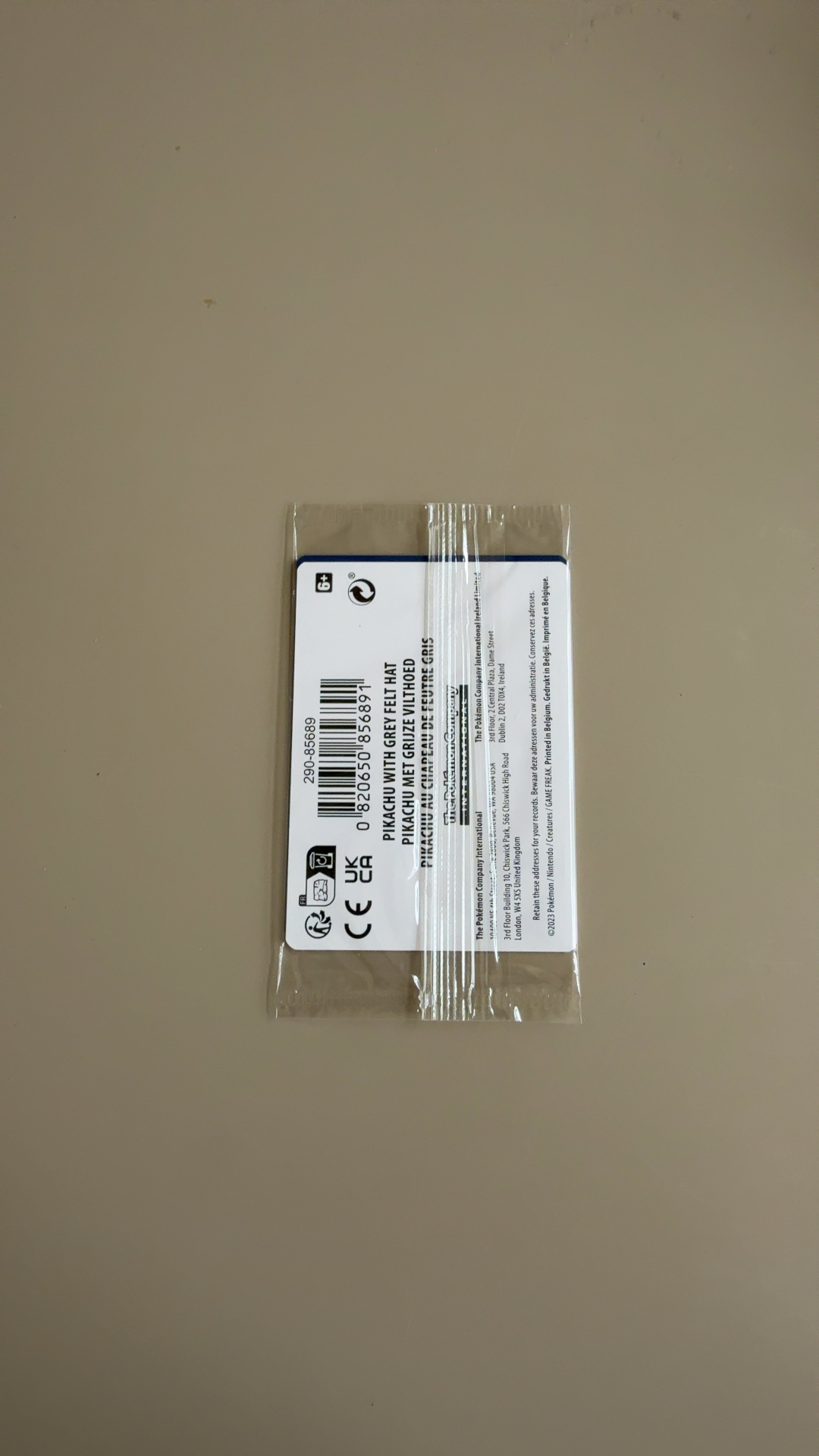 Pikachu with Grey Felt Hat - SV-P Promo (Full Art) [SVP EN 085] - view 3