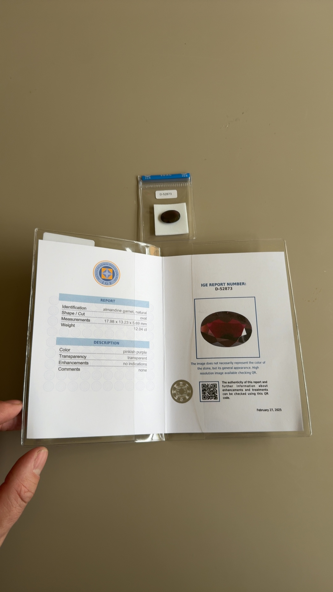 Natural Almandine Garnet - 12.04ct Oval (IGE Certified) - view 3