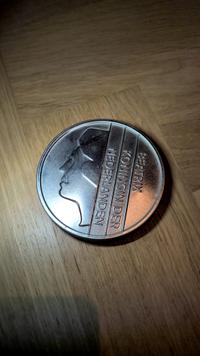 Netherlands Guilder Mixed Era Coin Set in Commemorative Tin - view 2