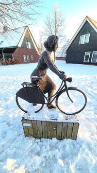 The Cyclist (Fietsster), Cast Bronze Sculpture on a Plinth - view 3