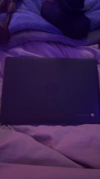 HP Chromebook 11 G-Series - view 2