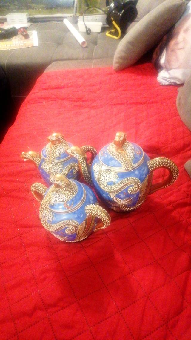 Decorative Enamelware Teapot Collection (Set of Three) - decorative collectible