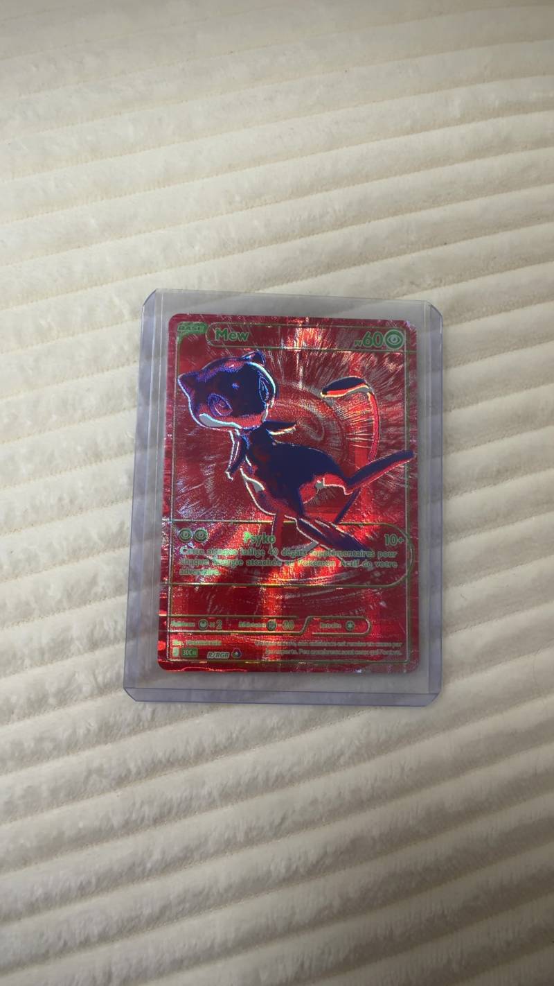 Mew - Custom Foil Promo Card (French Language) [J 30th R/RGB] - trading-cards collectible