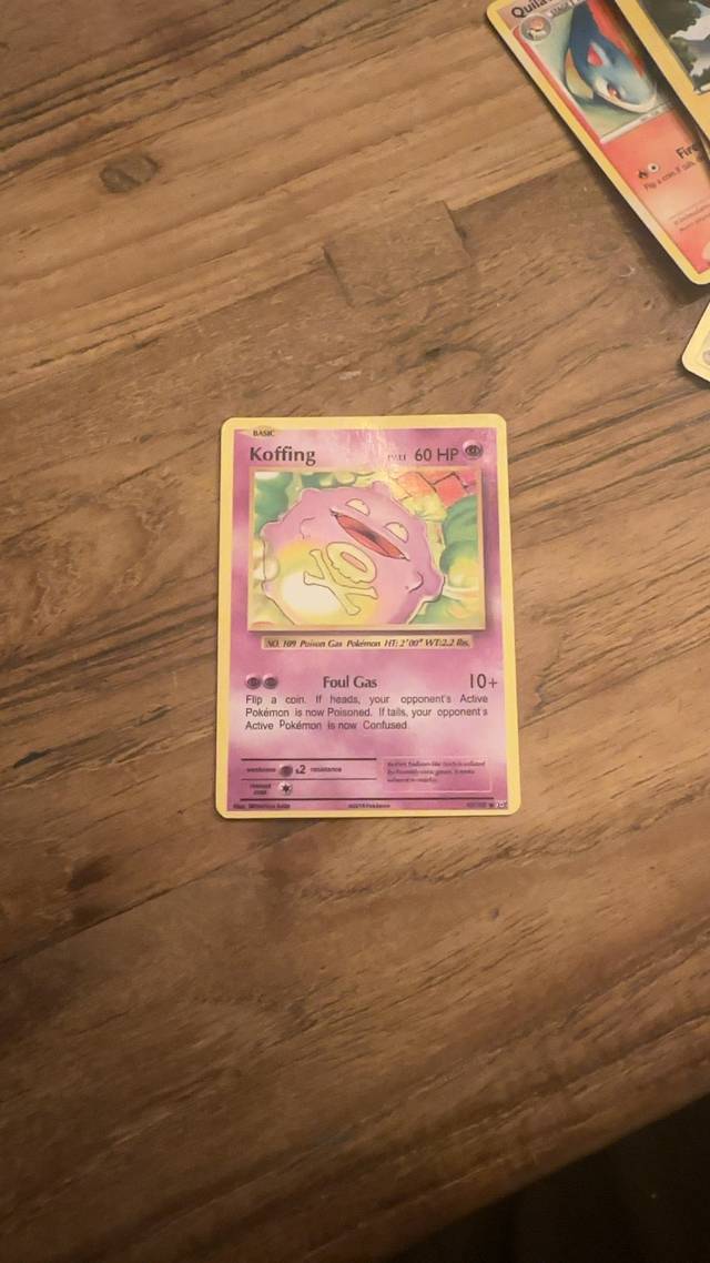 Koffing - Detective Pikachu (Common) [10/18] - trading-cards collectible