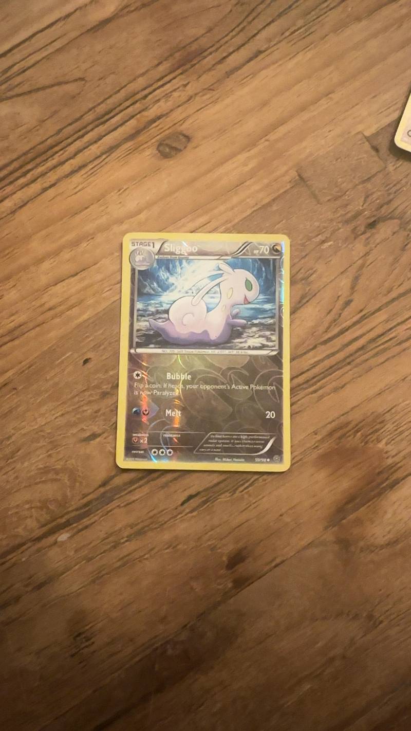 Sliggoo (Holo) - XY Furious Fists [59/111] - trading-cards collectible