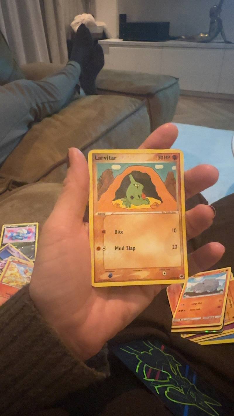 Larvitar - Neo Discovery (Common) - trading-cards collectible