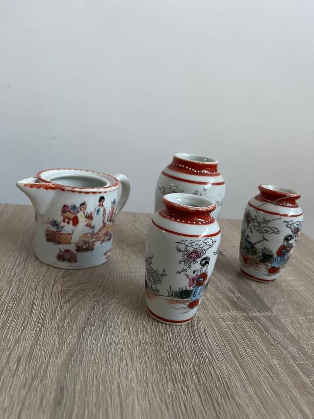 Miniature Japanese Kutani Porcelain Tea Set Components, Showa Era (mid-20th century) - ceramics collectible