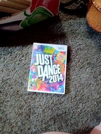 Just Dance 2014 (Nintendo Wii, 2013) Complete in Case - view 1