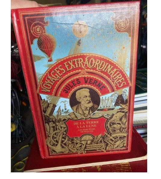 Six red volumes of Jules Verne facsimile editions by Delville - view 1