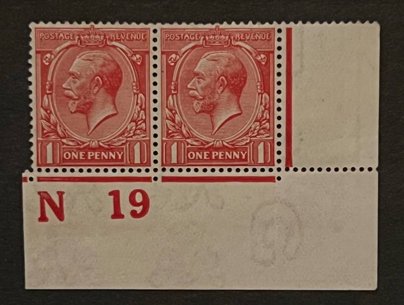 Great Britain King George V 1d Scarlet (Scott #159 / SG #357) Control N 19 Pair - stamps collectible