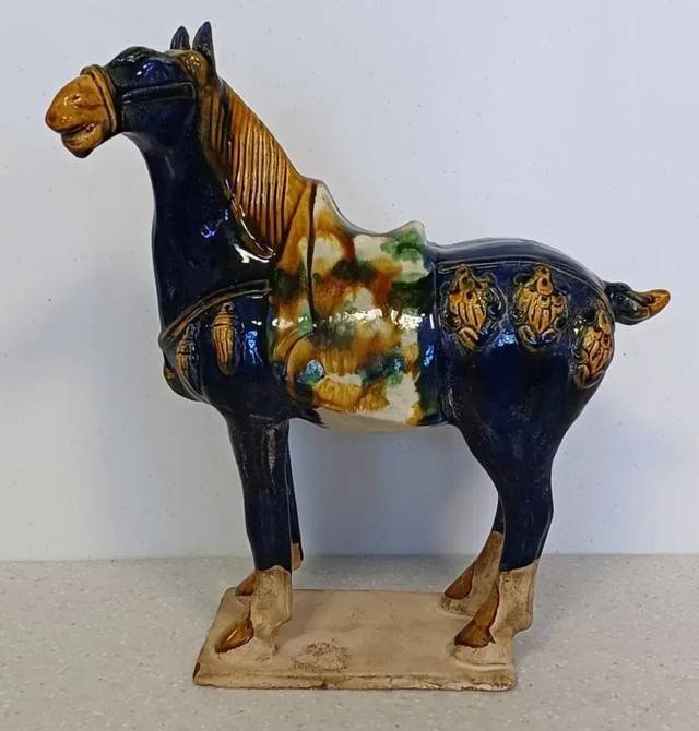 Sancai-style glazed ceramic horse figurine - ceramics collectible
