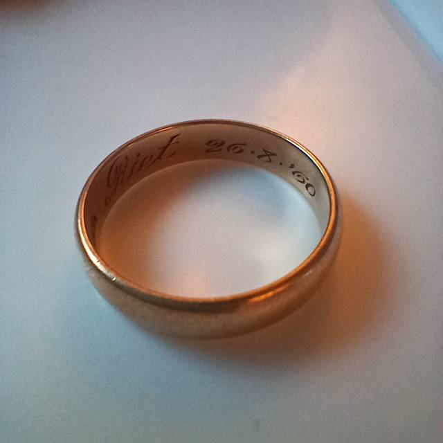 Vintage Gold Wedding Band with Dedication Engraving - jewelry collectible