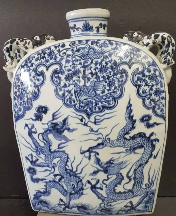 Blue and White Porcelain Moon Flask (Bianhu) - ceramics collectible