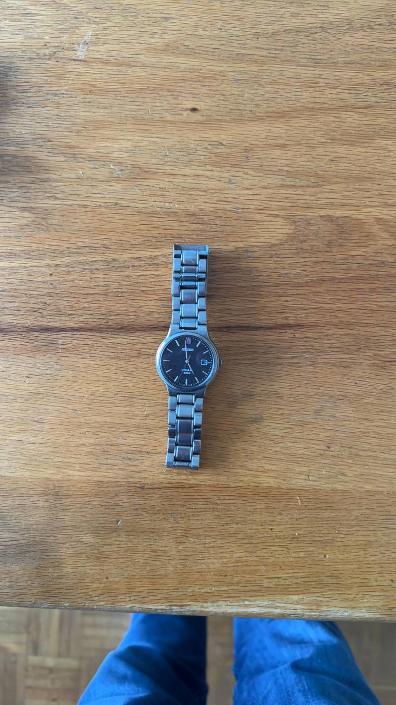 Seiko Titanium Quartz Ref. 7N32-0AL0 (Black Dial) - watches collectible