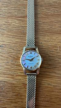 Tavernier 18K Gold Manual Wind Ladies Watch c.1960s - view 2