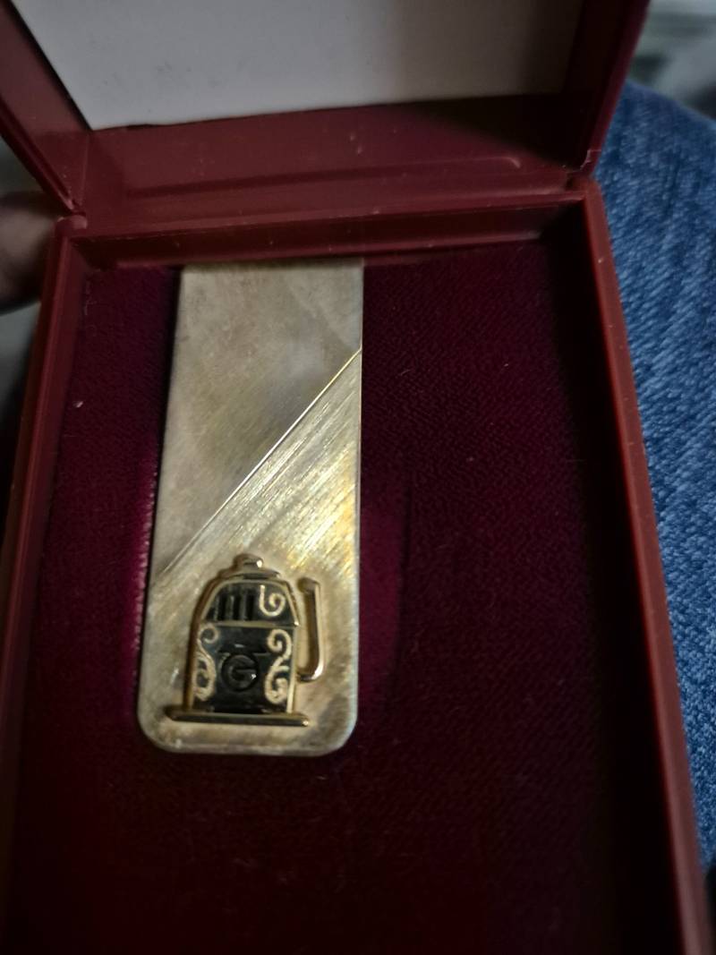 Money Clip with Enamel Kettle/Coffee Pot Motif - collectibles collectible