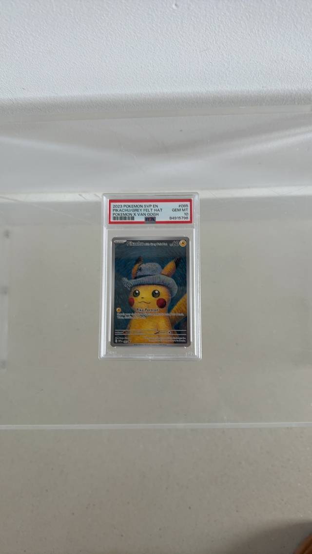 Pikachu with Grey Felt Hat - SVP EN 085 (Pokémon x Van Gogh Promo) - trading-cards collectible